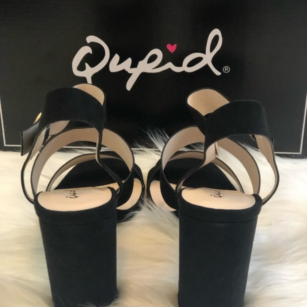 Qupid Suede Black Block Heels - Picture 3 of 6